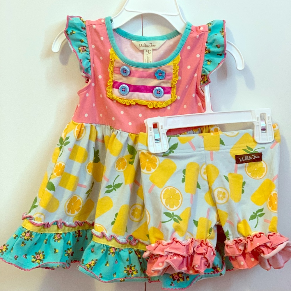 Matilda Jane size 2 top and shorts matching set